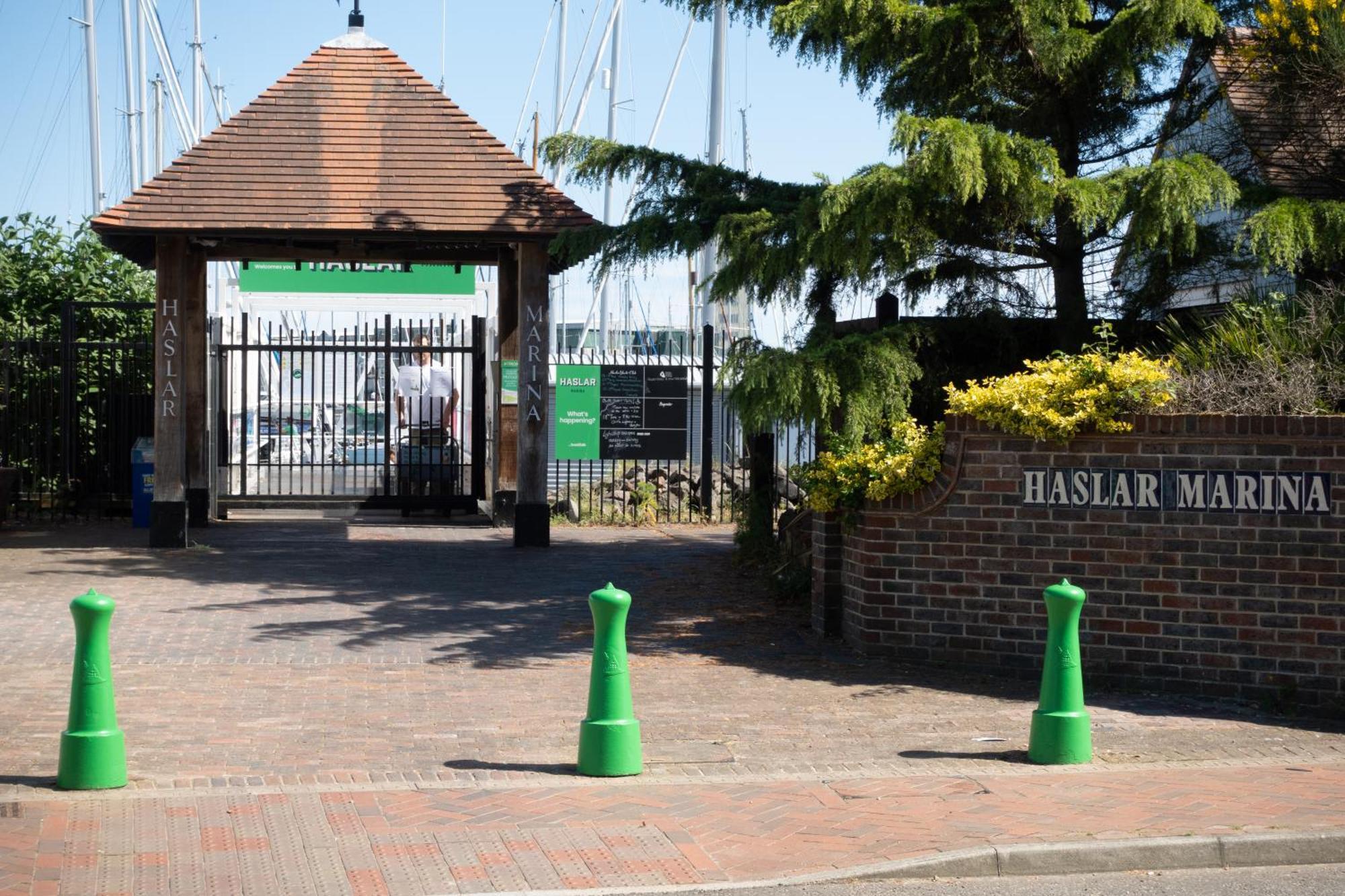 Rooms At Haslar Marina Gosport Exterior photo
