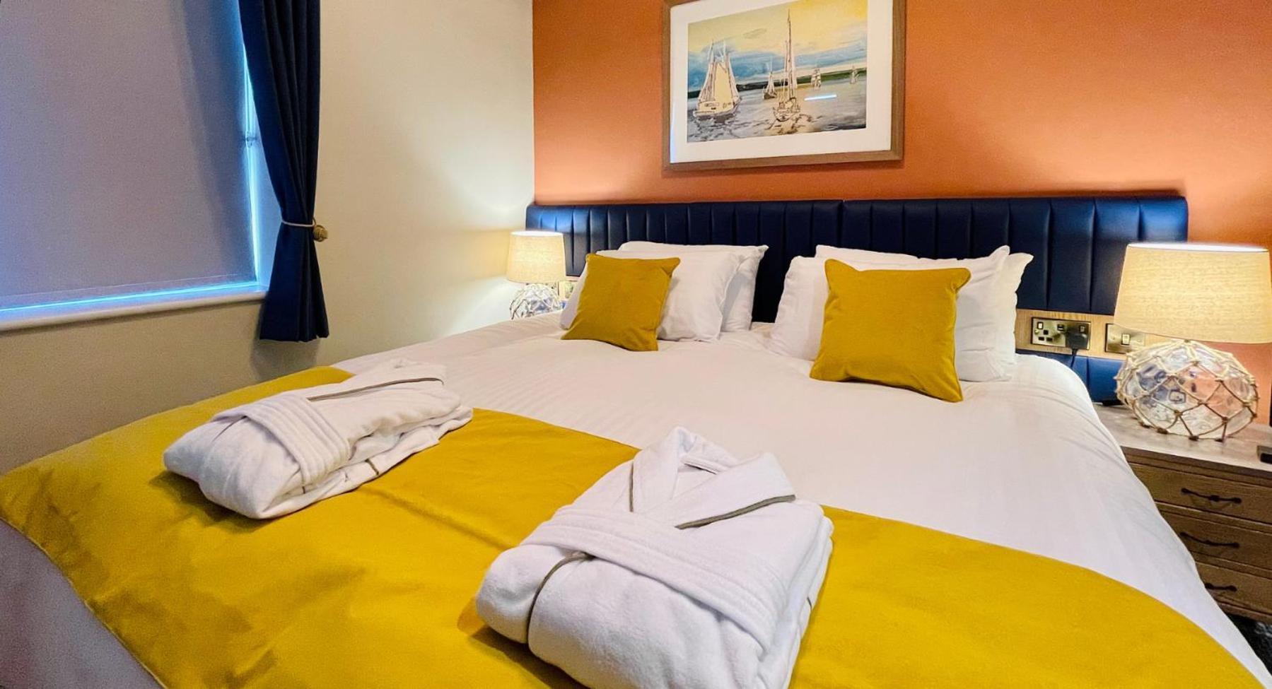 Rooms At Haslar Marina Gosport Room photo